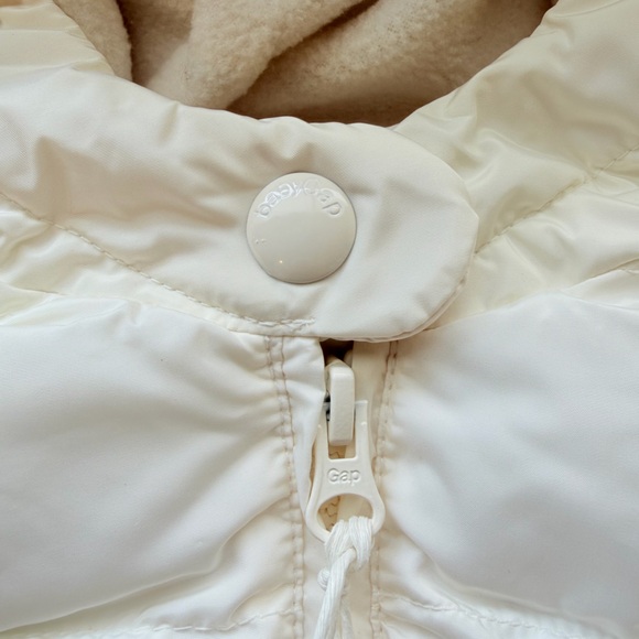 Baby GAP Off-White Hooded Puffer Jacket with Bow 0-6 months - Picture 6 of 11